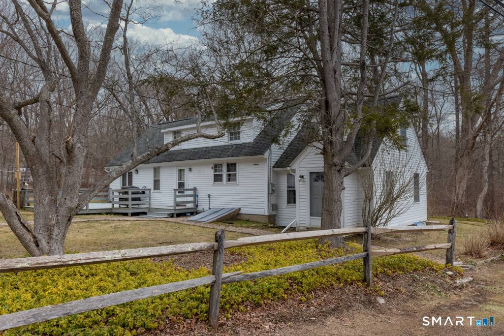 Welcome home to this spacious country Cape set on highly desirable Music Vale Road !