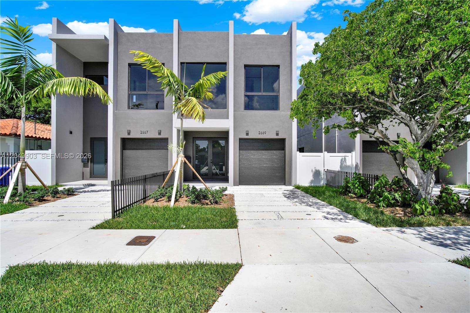 Brand New Construction ! Welcome to Sara Villas, a boutique collection of contemporary townhomes with timeless design and modern sophistication.