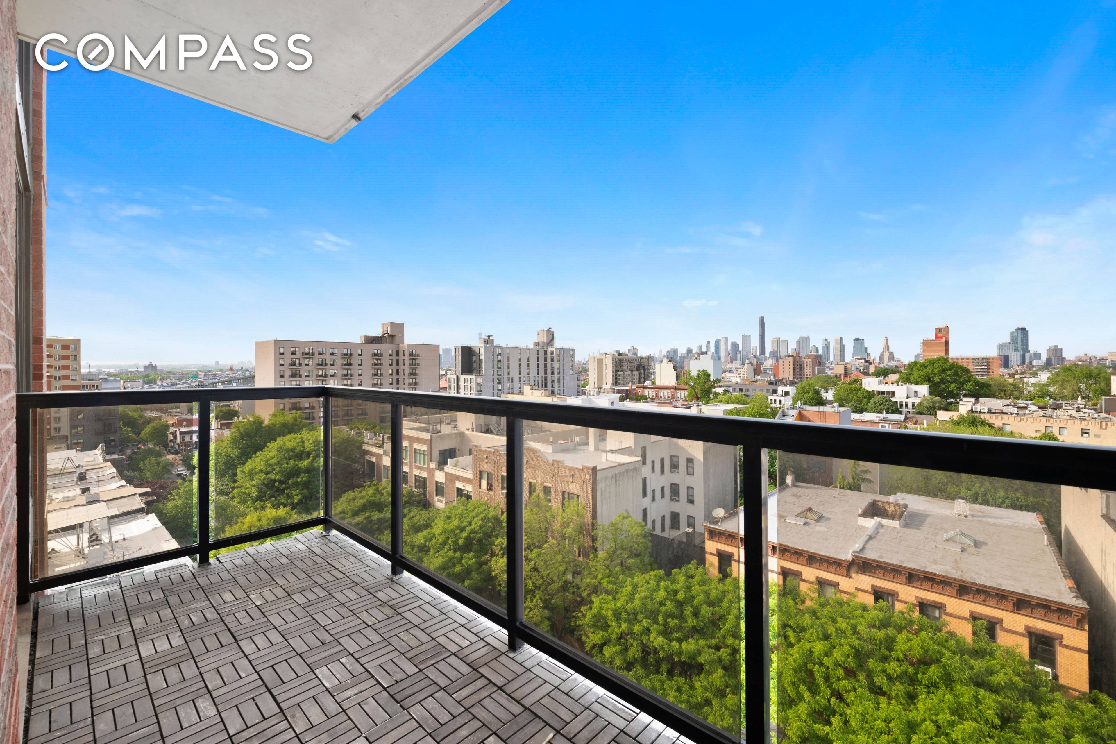 Condo, investor friendly Private deeded parking Washer dryer in unit Tax abatement till 2033 Open city views Experience great views, a spacious layout, and a full suite of modern comforts ...