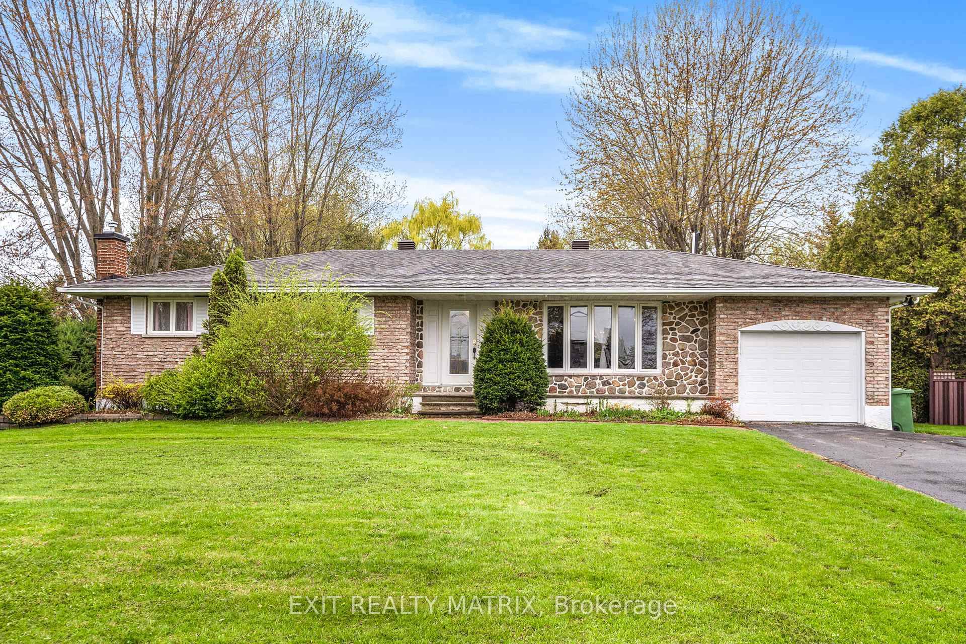 This all brick bungalow is nestled on a spacious lot in the picturesque village of L'Orignal, offering exceptional value and a lifestyle of convenience.