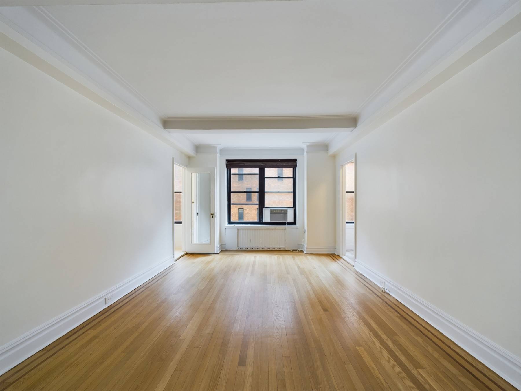 7 Park Ave, Apt 8B a recently refreshed studio apartment is available for a new owner to call home.