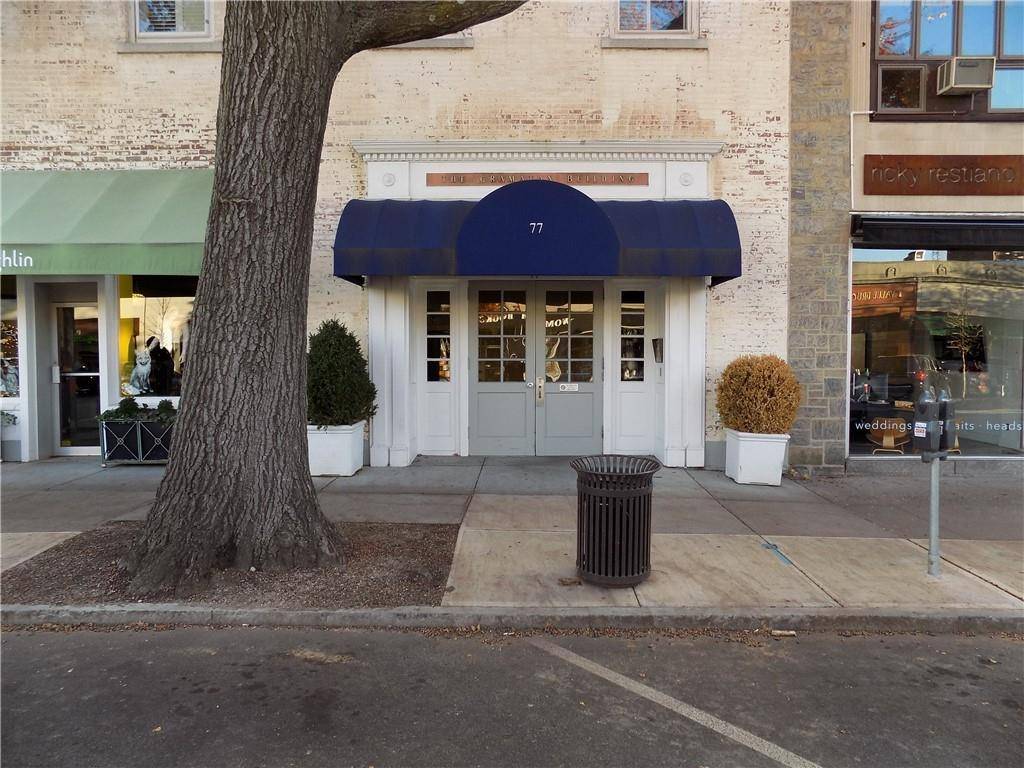 69 Pondfield Road, Unit 2F4 in Bronxville NY is an office Condo zoned for medical professional at the renowned Gramatan Building.