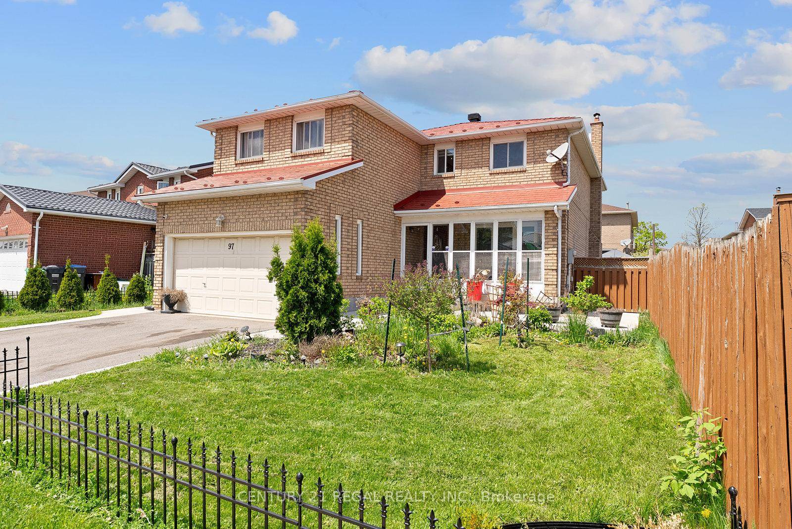 4 Bed, 4 Bath Primary Ensuite Over 2800 Sq Ft The Main Floor Has Efficient Heated Tiles, Eat in Kitchen Quartz Counter Tops Living, Dining and Family Room Wood Burning ...