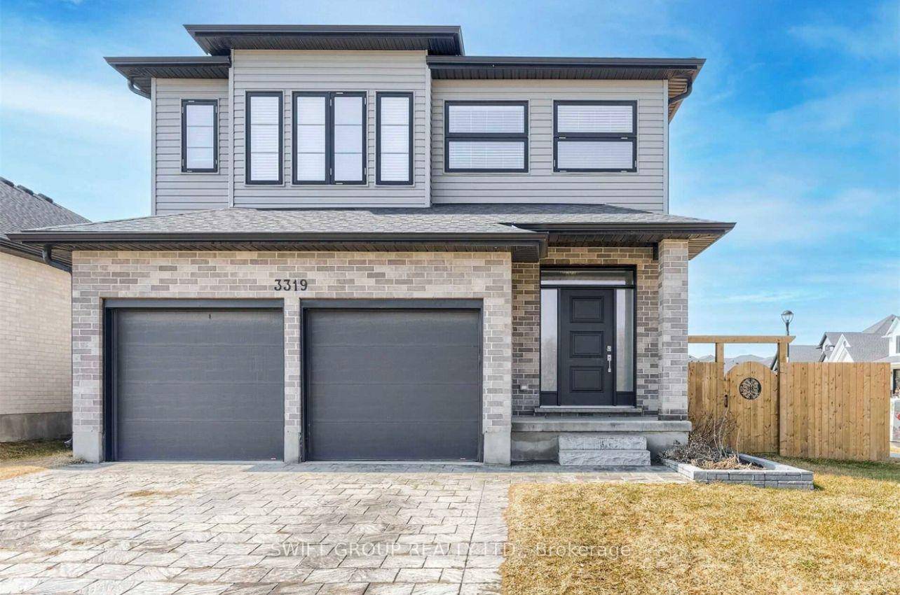 Gorgeous Beautiful Detached Home In This Prestigious London Neighborhood !
