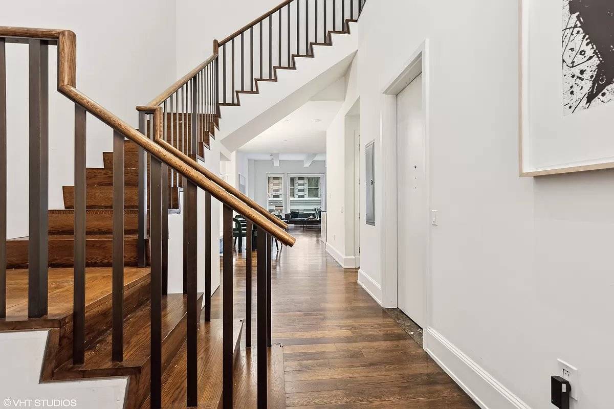 Luxury, 2450 sq ft, 2 bedroom, en suite 2.