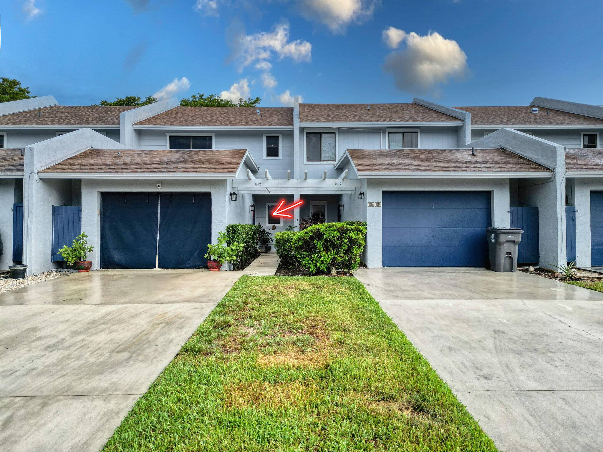 Welcome to this spacious 3 bedroom, 2.