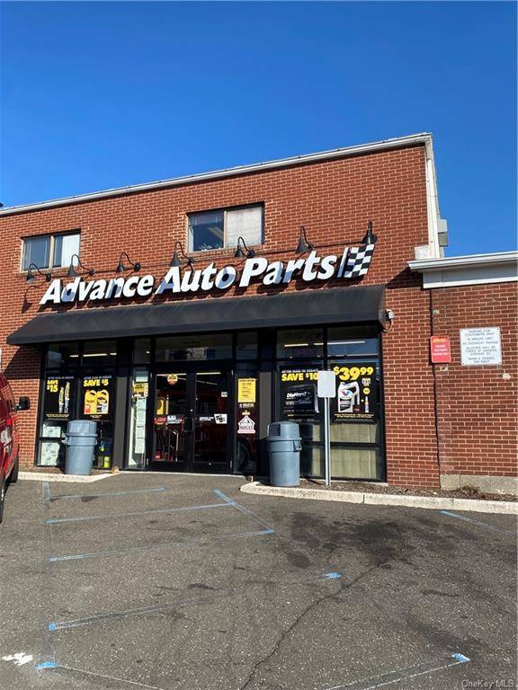 Anchor Retail Tenant Advance Auto Parts NYSE AAP, 11 Billion in Revenue and 5, 000 stores, with Office on Second Floor.