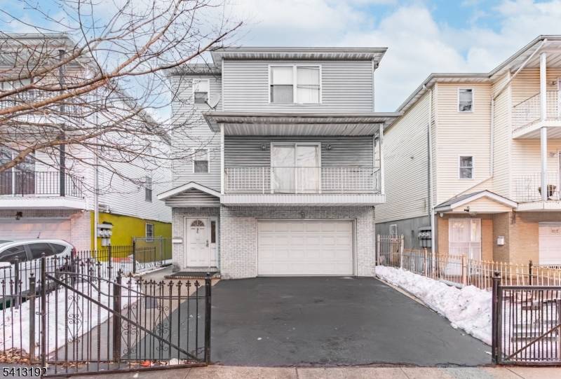 Welcome to 95 N 5th Street in Newark.