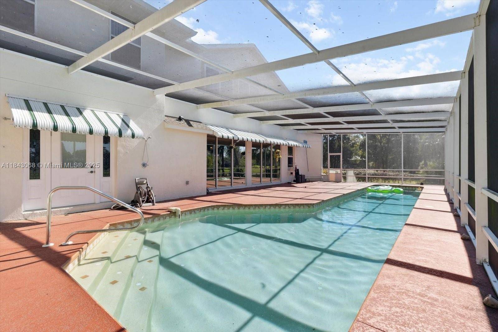 Motivated seller ! We have reduced the price in accordance with market changes.