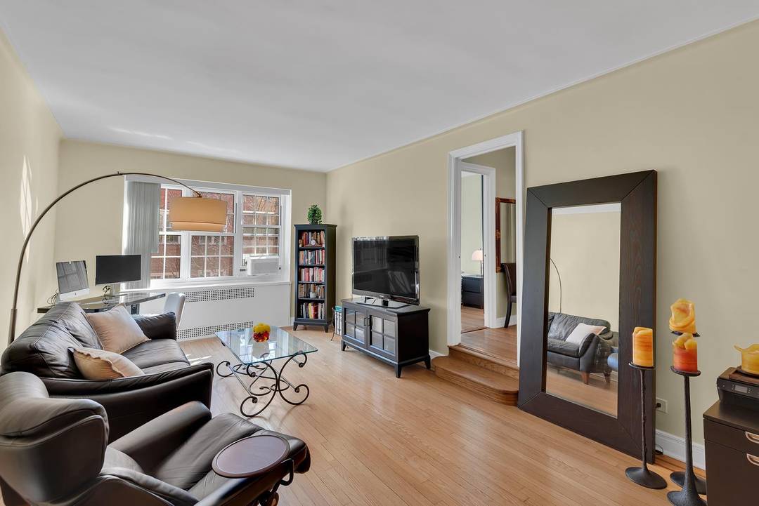 This charming apartment is located in one of Jackson Heights historic garden co ops and overlooks a beautifully landscaped interior garden complete with tables, chairs, and benches for relaxing during ...