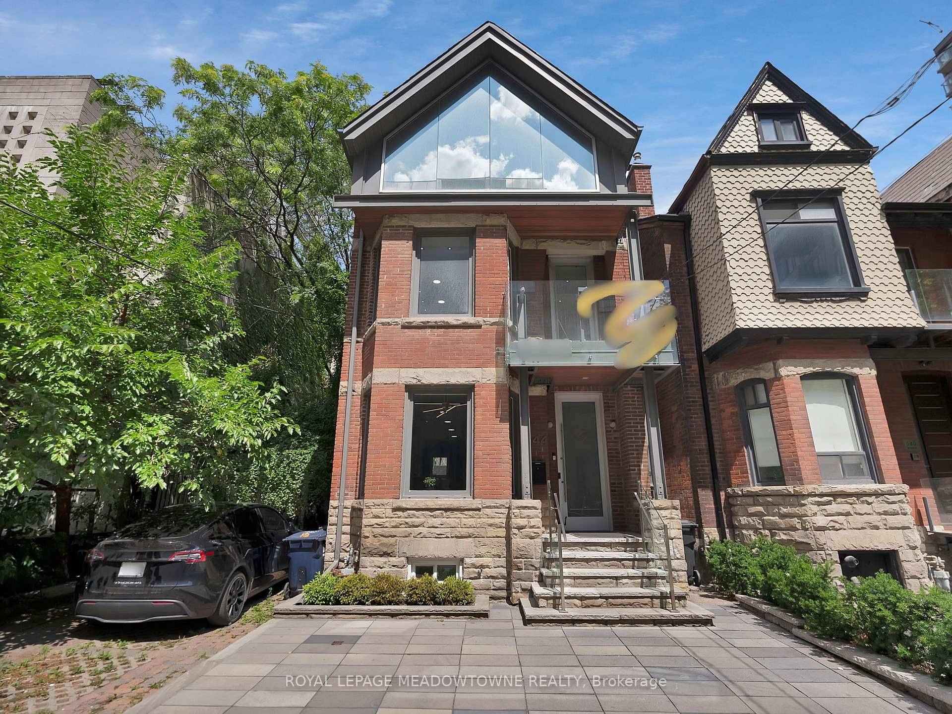 Discover an extraordinary opportunity at 544 Richmond St W, a turn key gem in the heart of Toronto's vibrant Queen West !