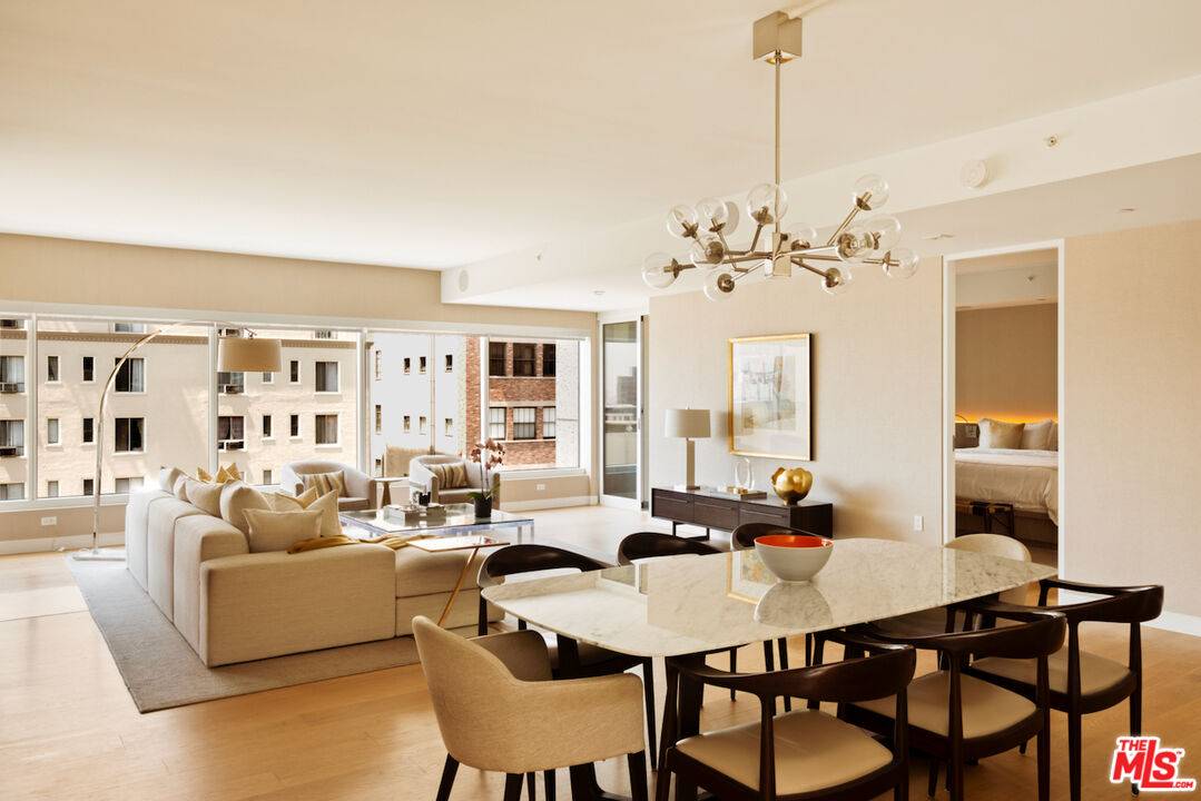 6250   Hollywood Blvd 2BR Hollywood Hills East La