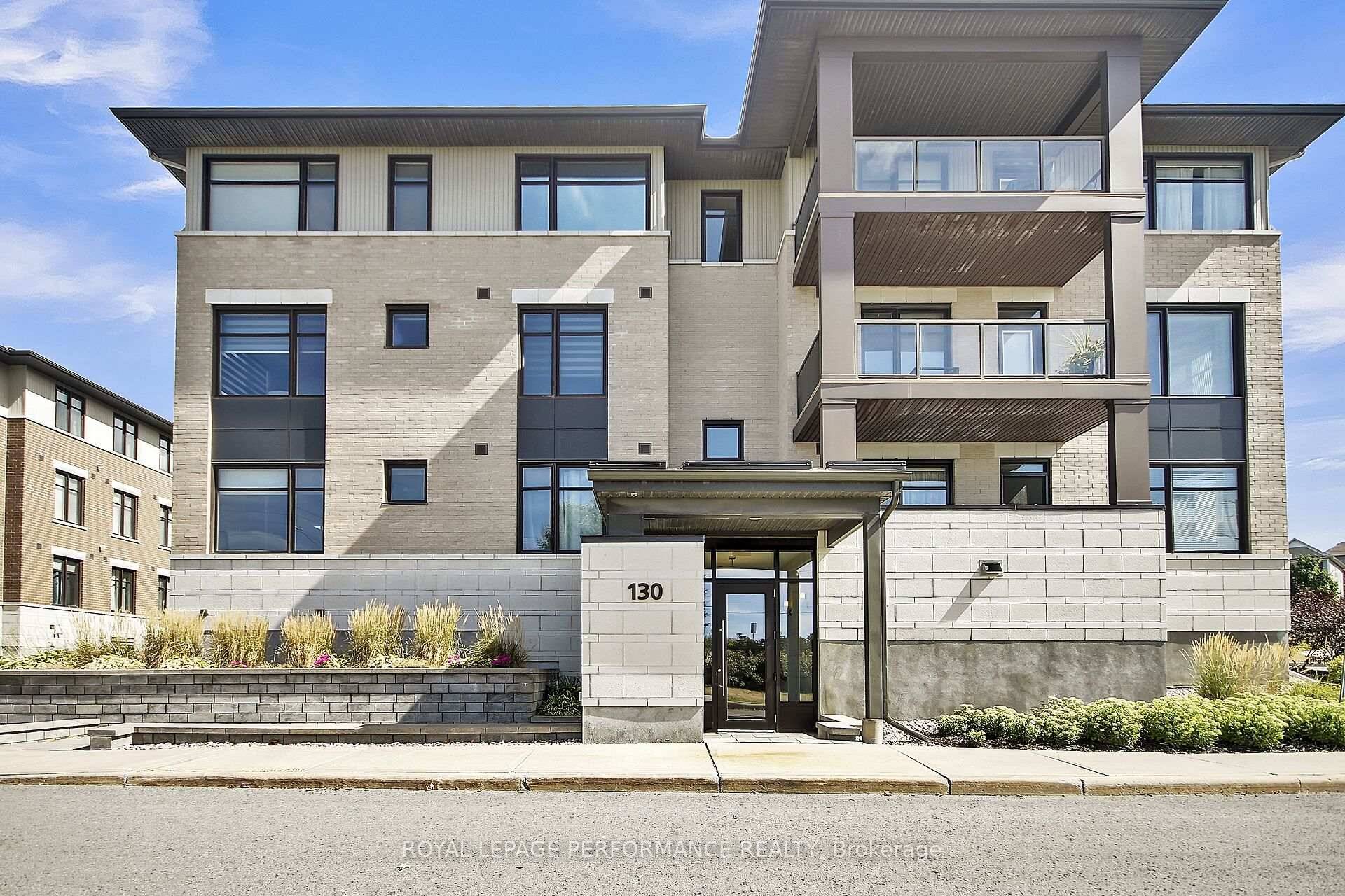 This stylish 2 bedroom den, 2 bath condo is ideally located just steps from Kanata Centrum Shopping Centre.