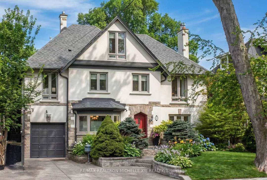 Exquisitely redesigned and renovated in 2020, this classic residence in prestigious Lytton Park offers elegant living spaces, refined architectural details, and exceptional family functionality.