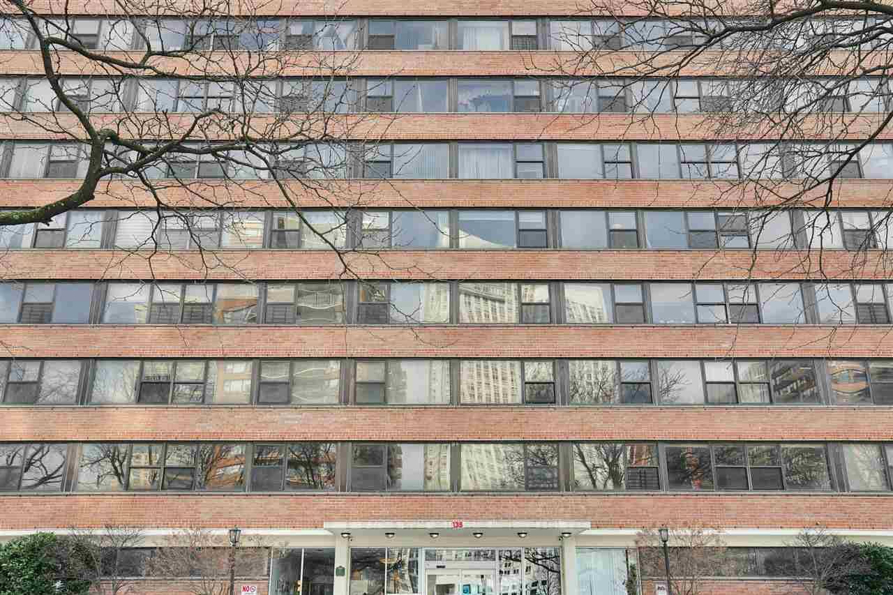 135 MONTGOMERY ST Condo New Jersey