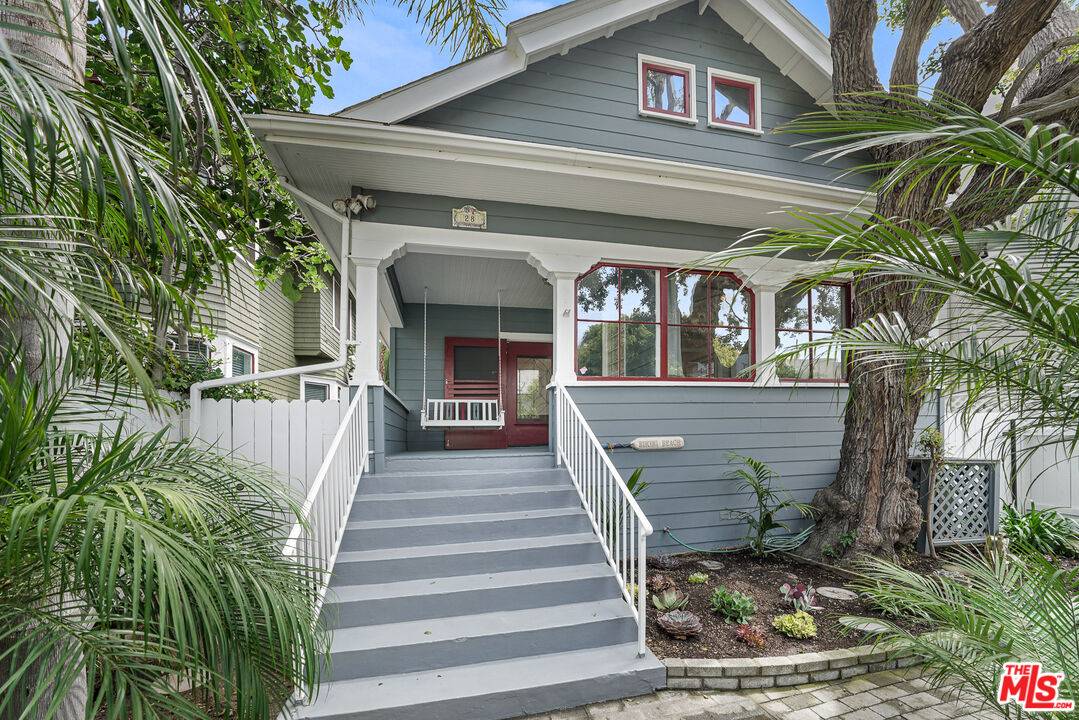 28 CLUBHOUSE AVE 2BR Marina Del Rey La