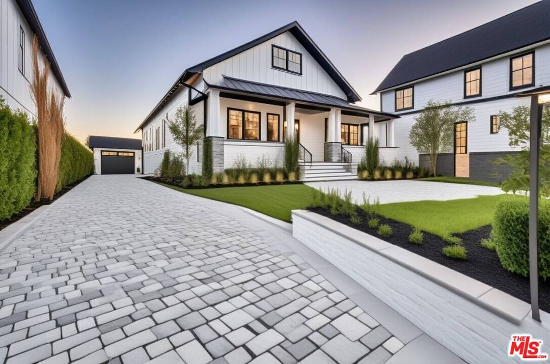 1207  S Harvard Blvd 2BR La