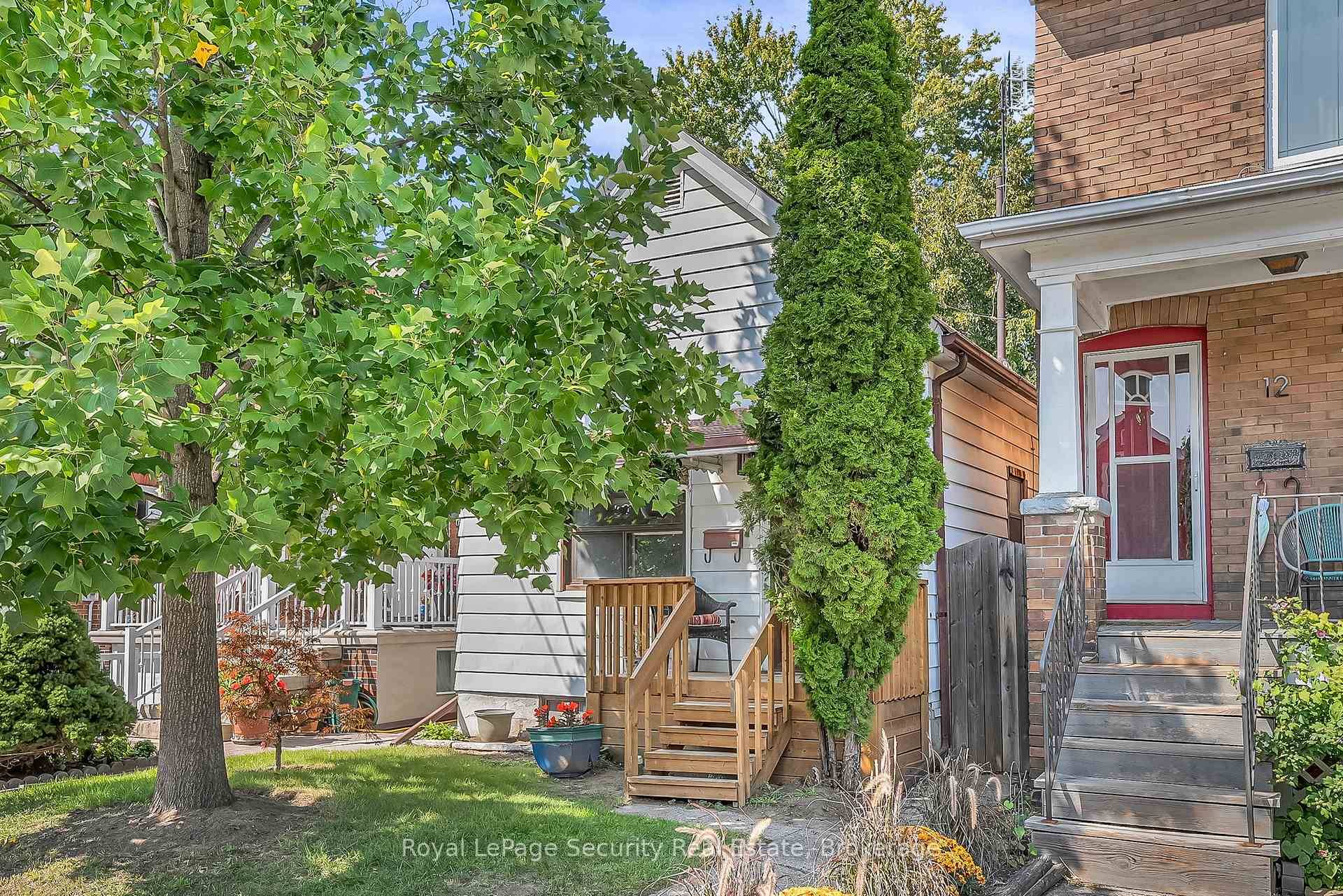 Opportunity knocks in one of Toronto's most desirable west end neighborhoods !
