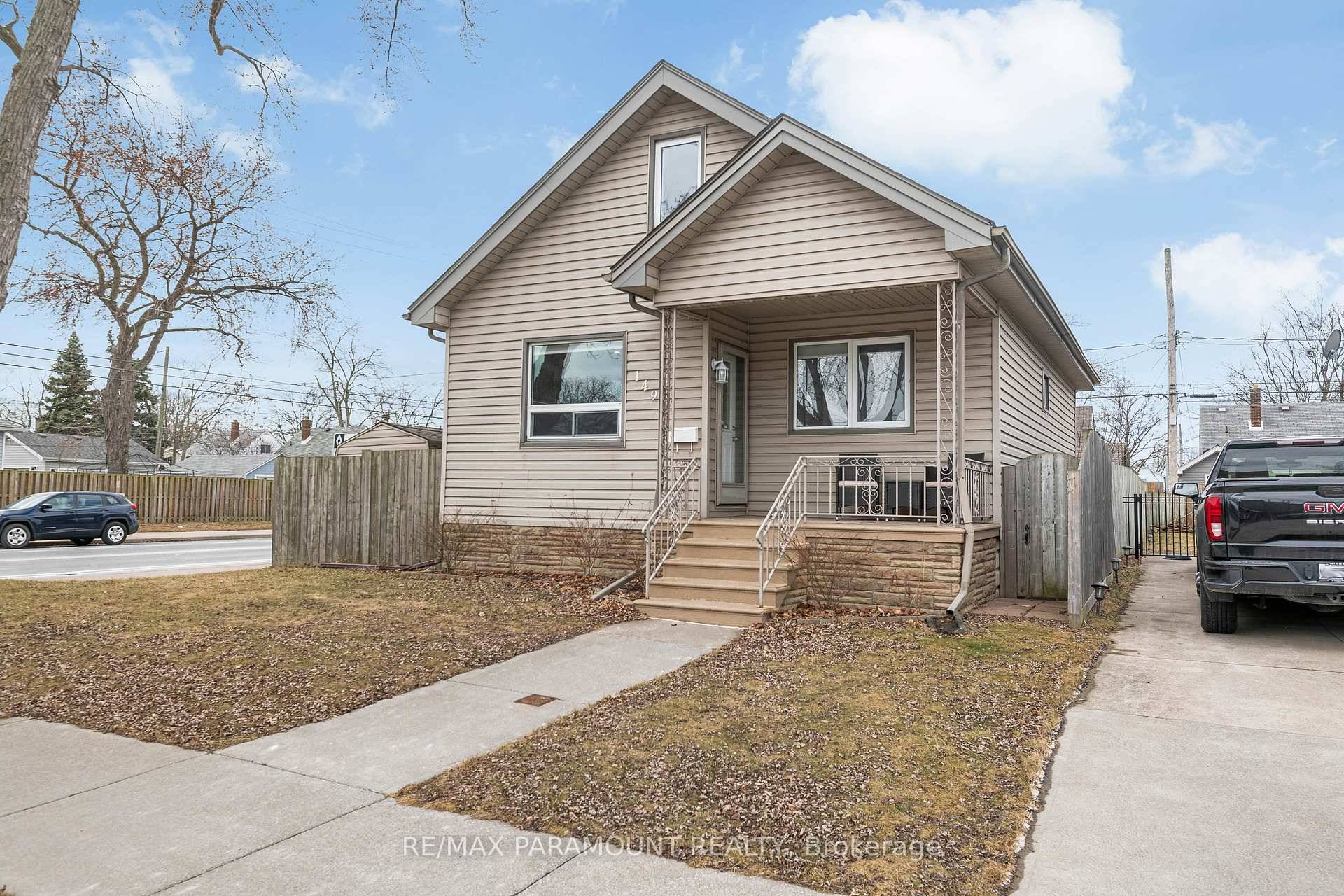 Welcome to this delightful 3 bedroom plus den home, perfectly situated on a large corner lot in a quiet, family friendly neighbourhood.