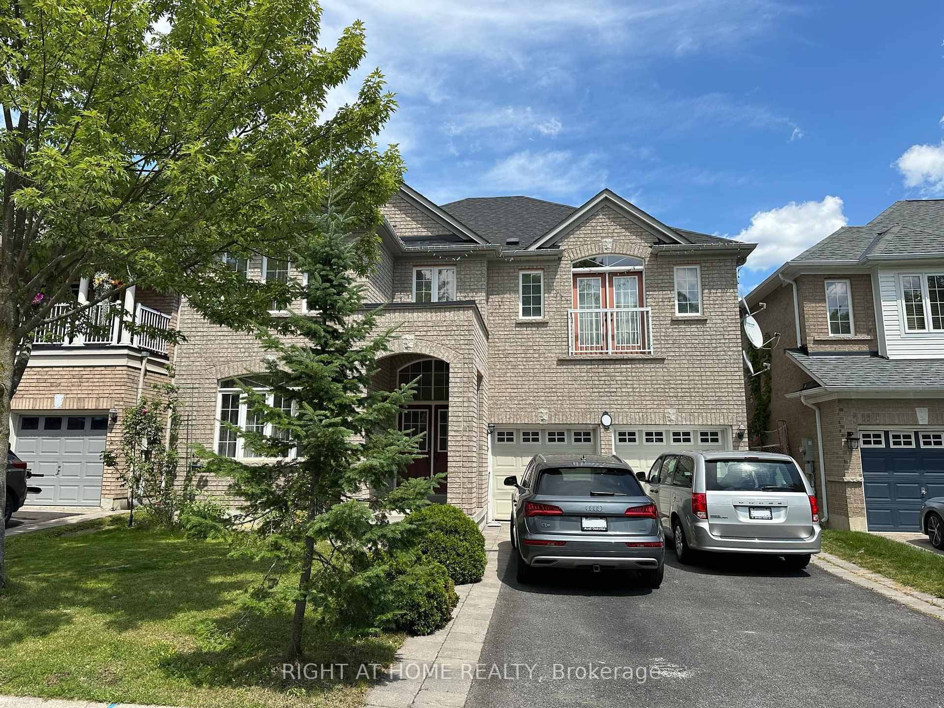 Gorgeous 4 1 Bdr Home, Fully Furnished For Lease.