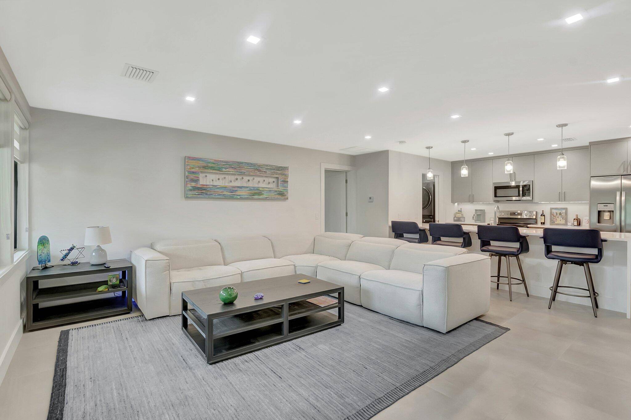Absolutely stunning and ready to move into !