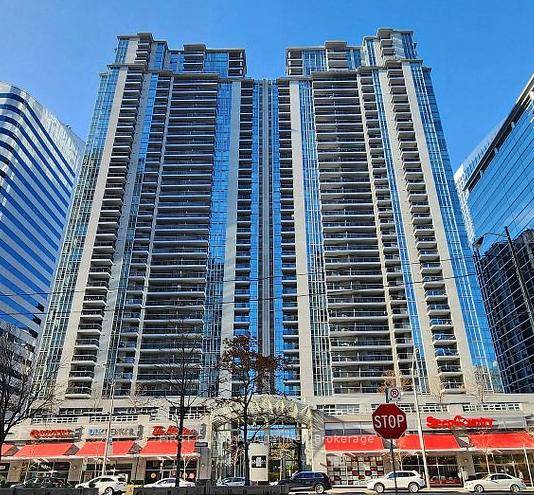 Luxurious Menkes Condo In The Heart Of North York.