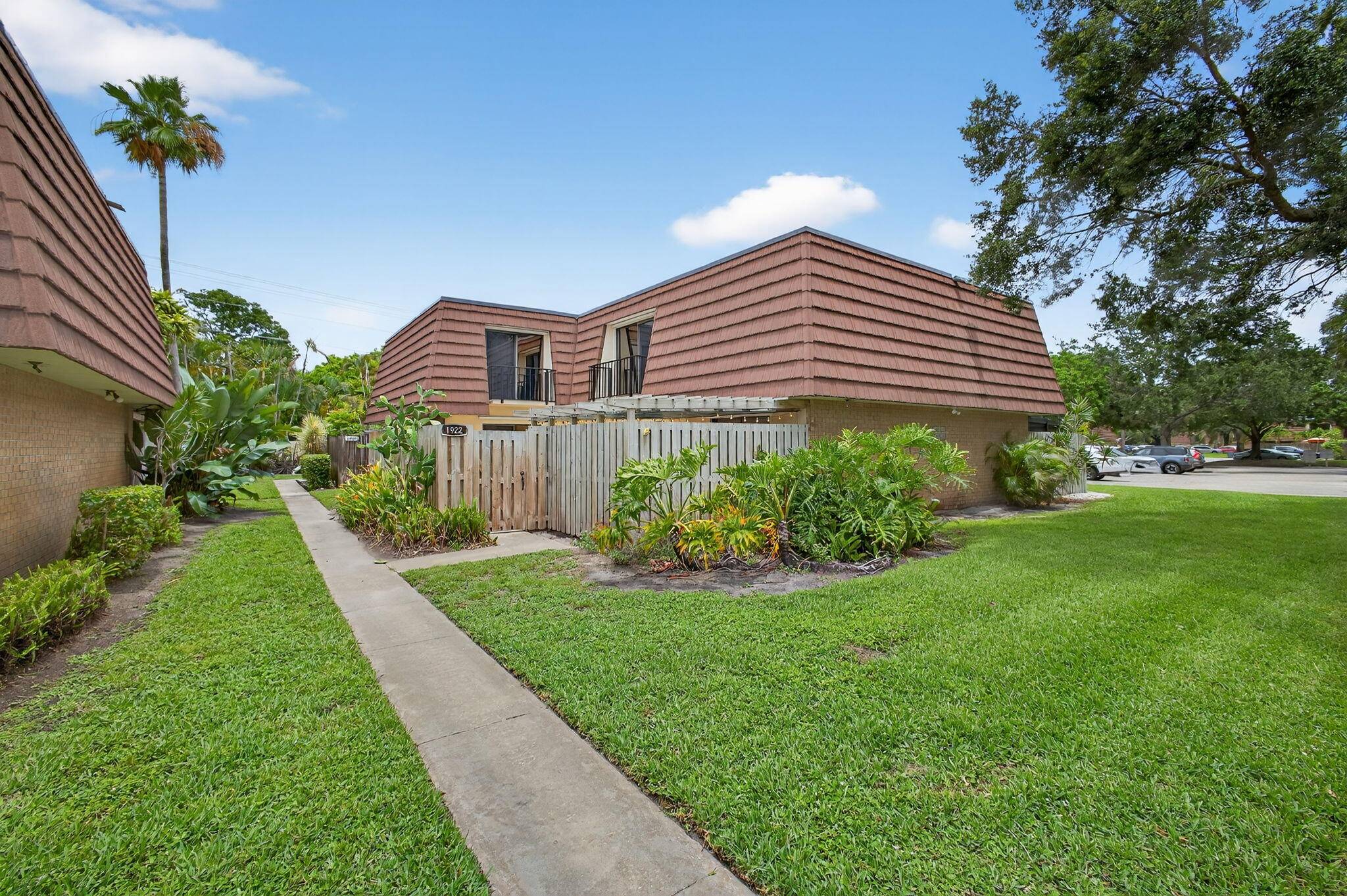 Fantastic location in the quiet, west side of the neighborhood.