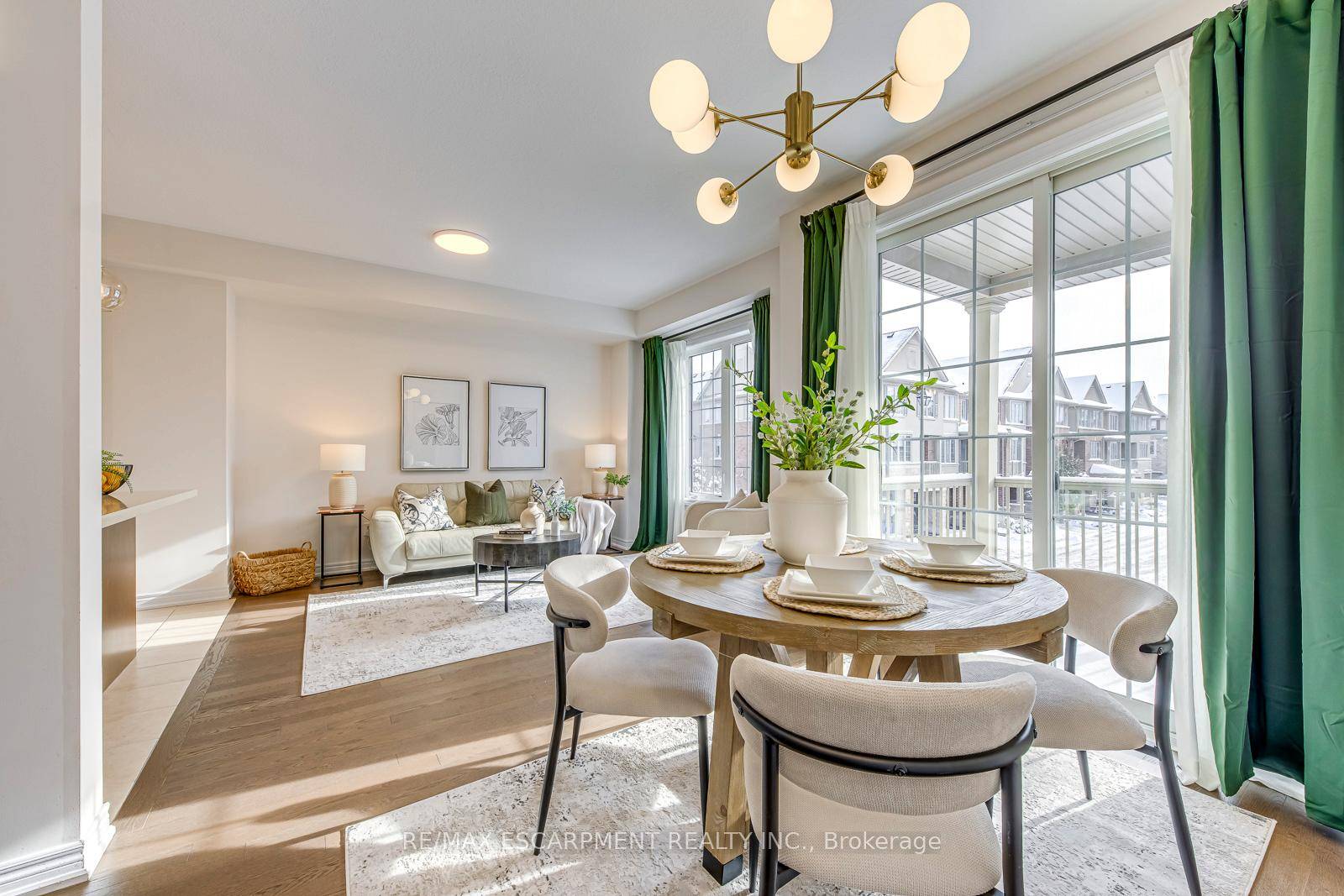 Welcome to 383 Grantham Common, a beautifully maintained freehold townhouse located in the highly desirable Joshua Meadows community of North Oakville.