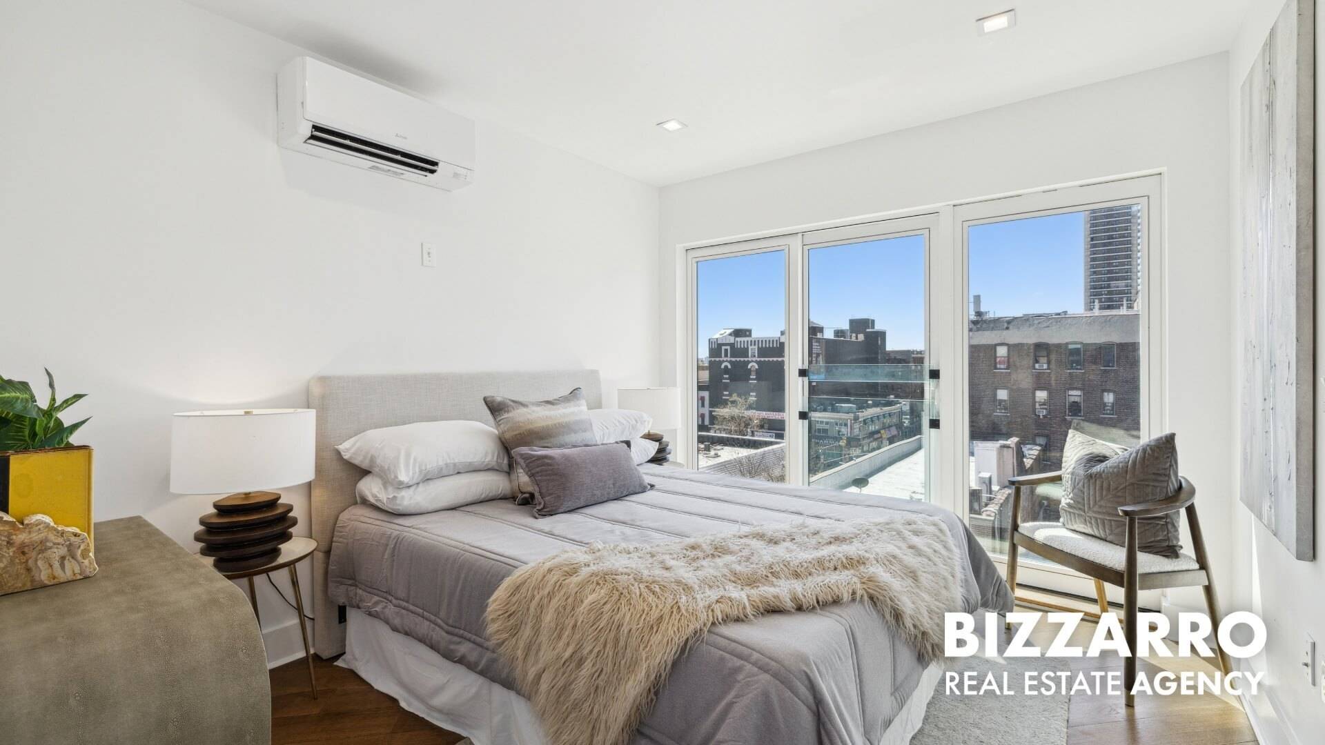 Chic 2 Bedroom in The Heights !