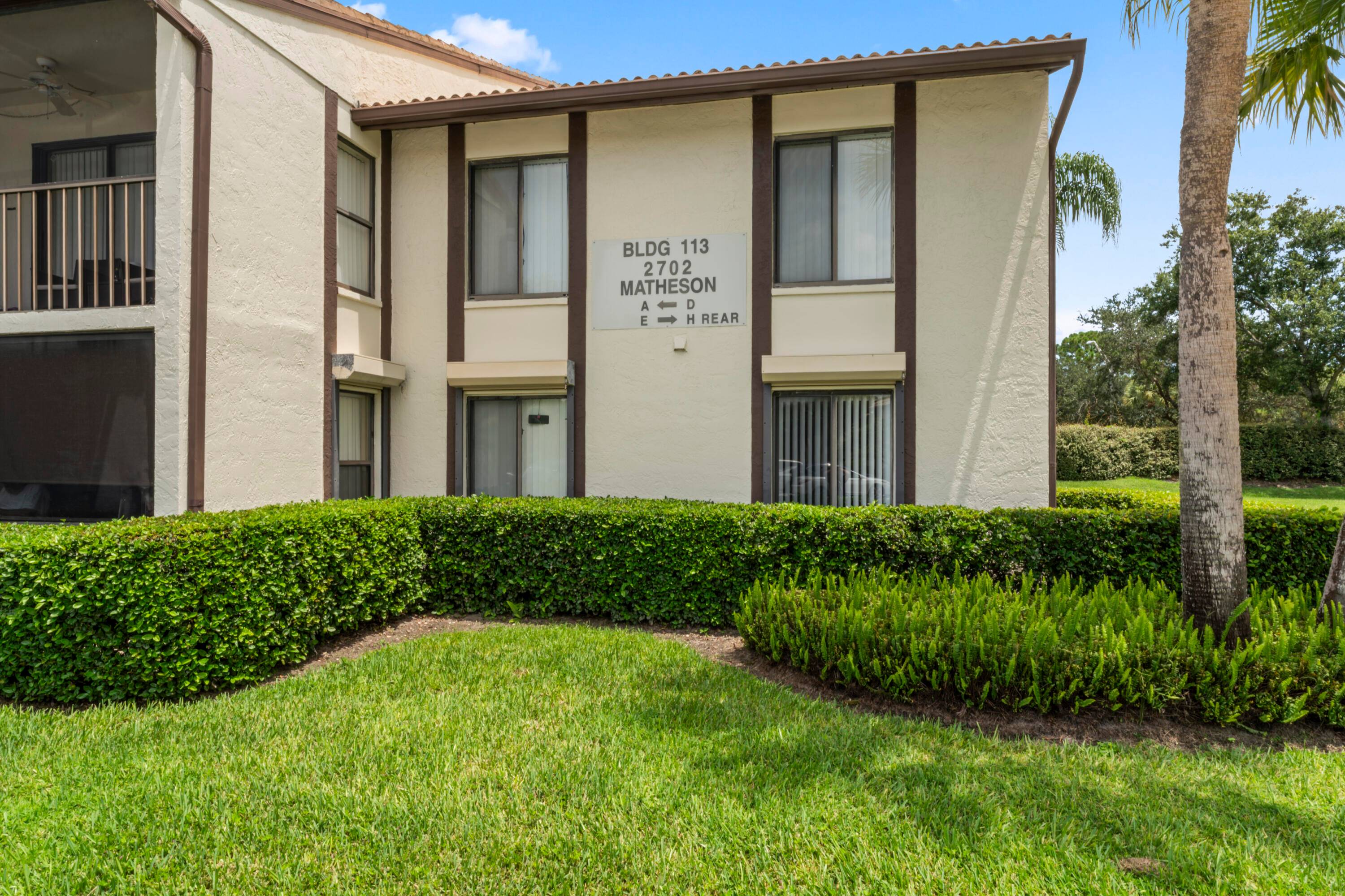 Discover the perfect blend of comfort, convenience, and community in this desirable 2 bedroom, 2 bathroom condo located in a secure, gated Palm City neighborhood.