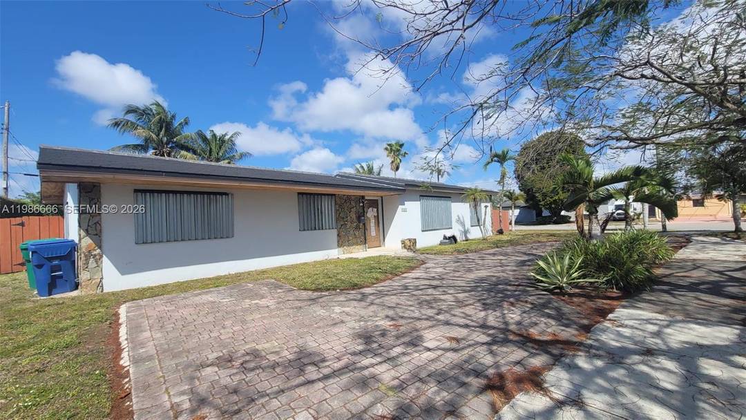 INVESTOR FLIPPER SPECIAL CASH ONLY.