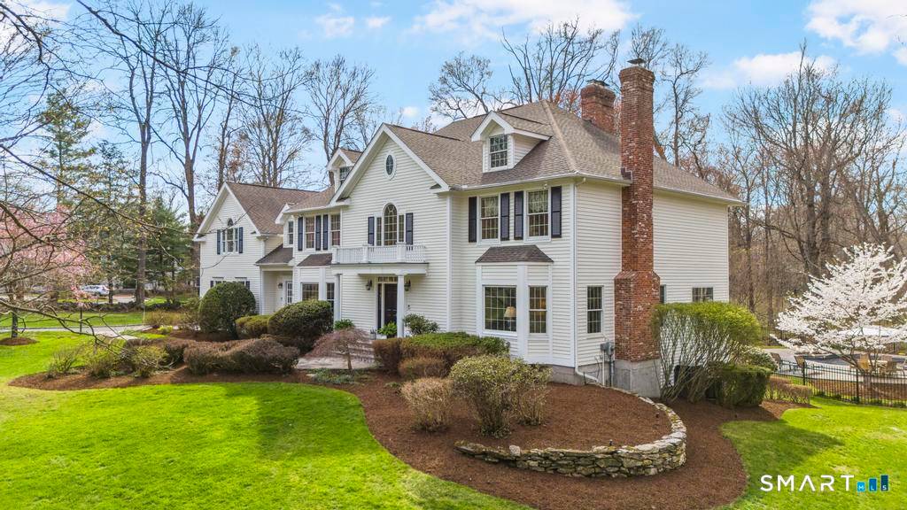 Tucked at the end of a cul de sac in one of Wilton's most convenient locations, 8 Maplewood Lane is designed for the way you want to live easy, active, ...