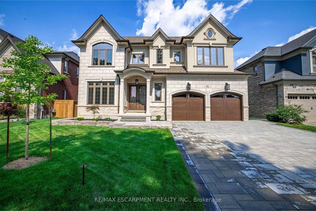 Quality and luxury in this exquisite 2025 4 bed all with en suites, 6 bath custom build in an exclusive pocket in south Aldershot, steps to the lake, Lasalle Park, ...