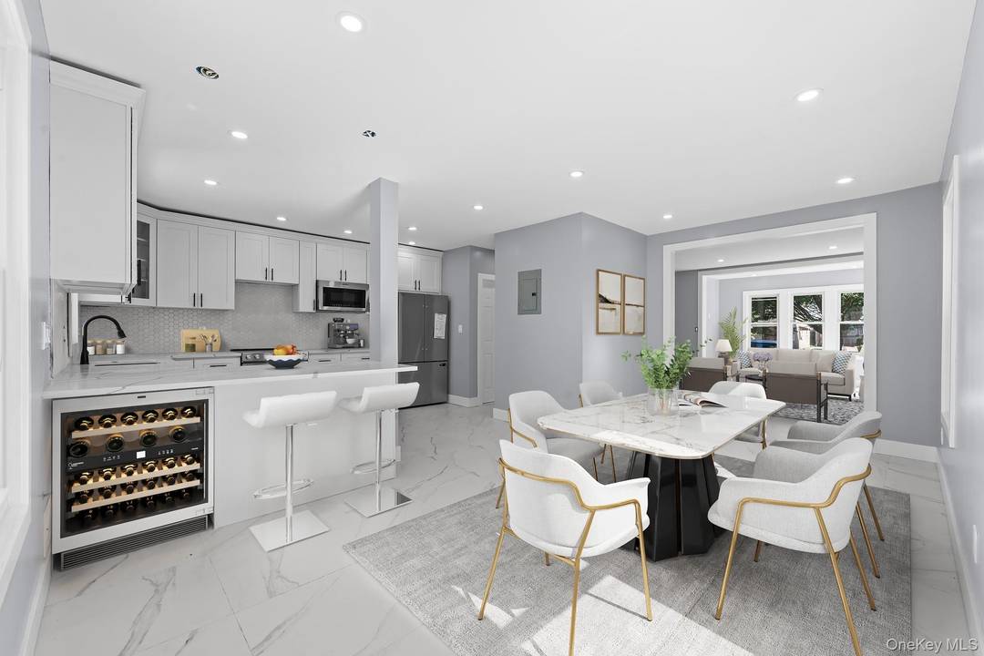 Large families looking for space will appreciate 111 32 199 Street !