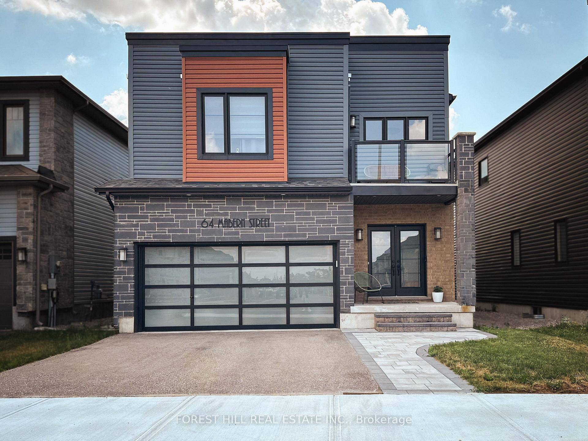 Welcome to 64 Mabern St, tucked in Barries sought after south end.