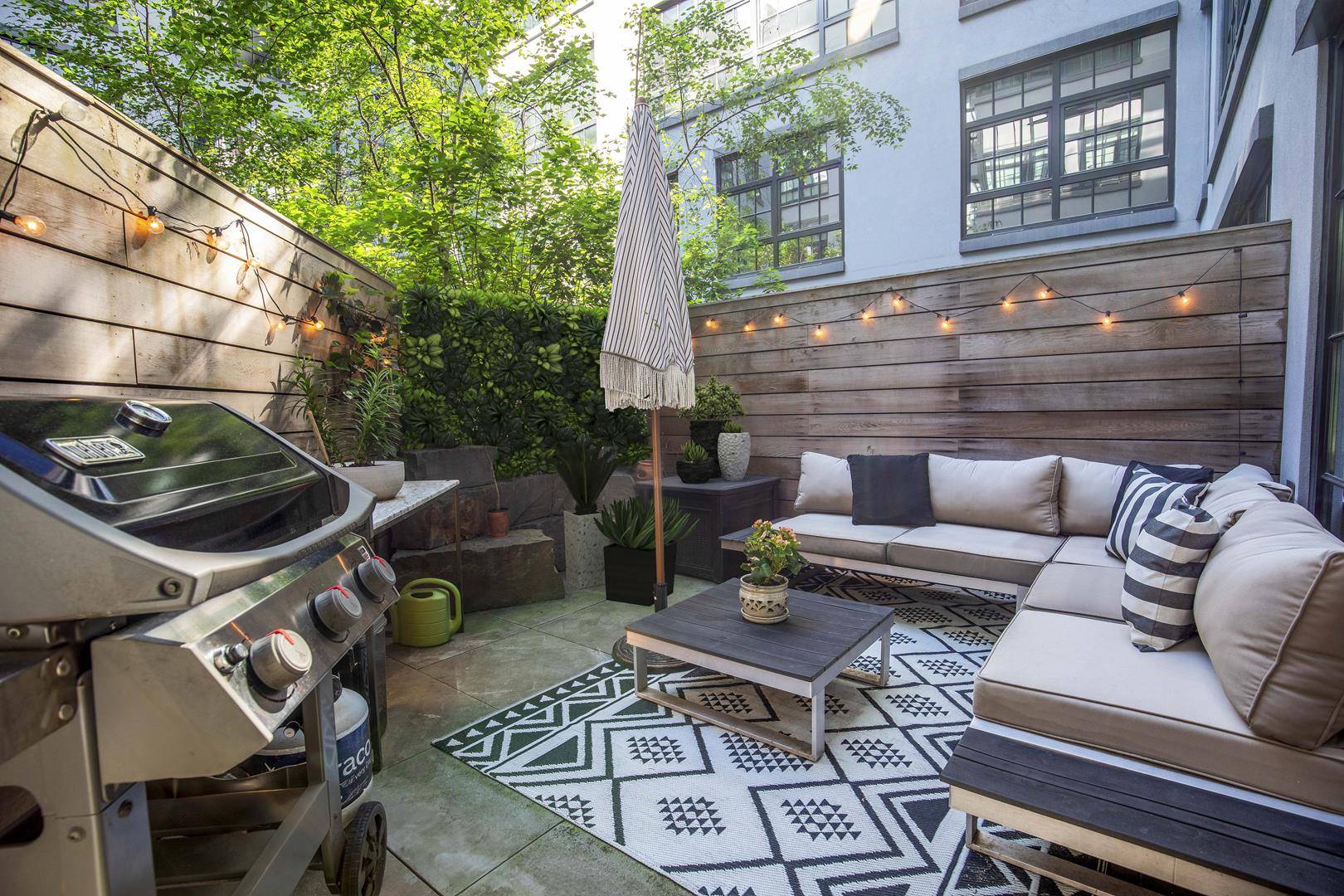 Welcome to your urban oasis in the heart of Dumbo !