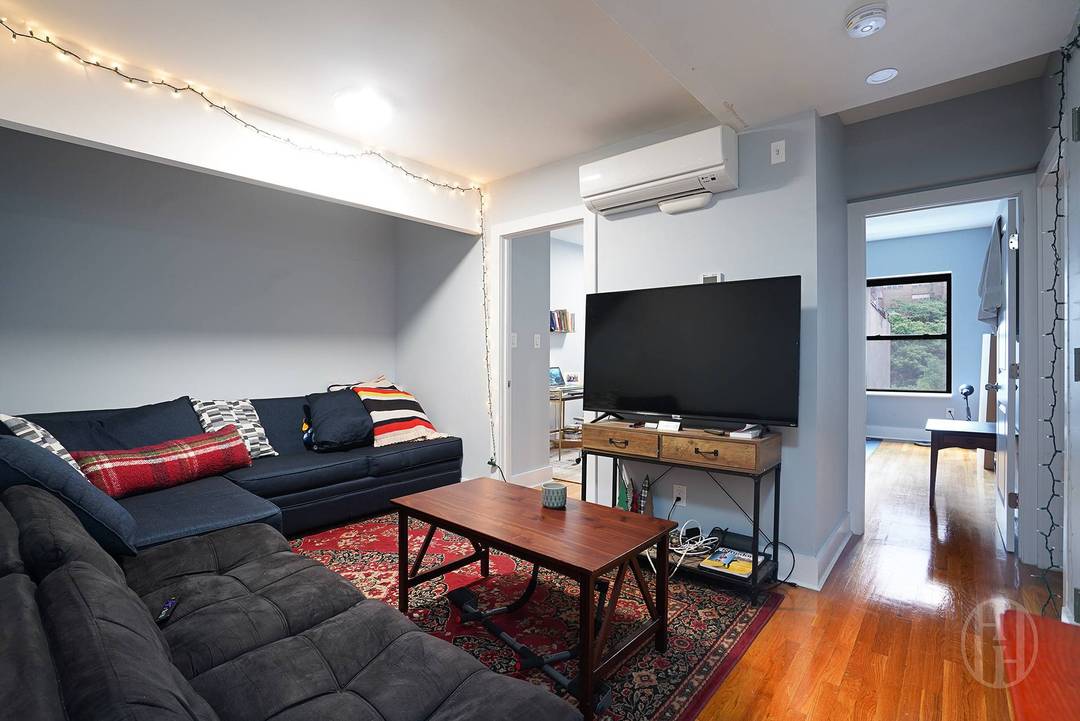 This floor through unit, within the bustling neighborhood of Murray Hill is sure to impress as it features modern finishes and fixtures throughout, as well as all that you could ...