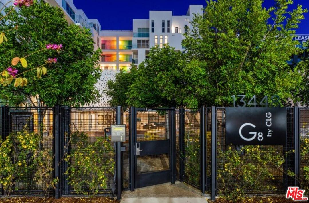 13448  Beach Ave 2BR Marina Del Rey La