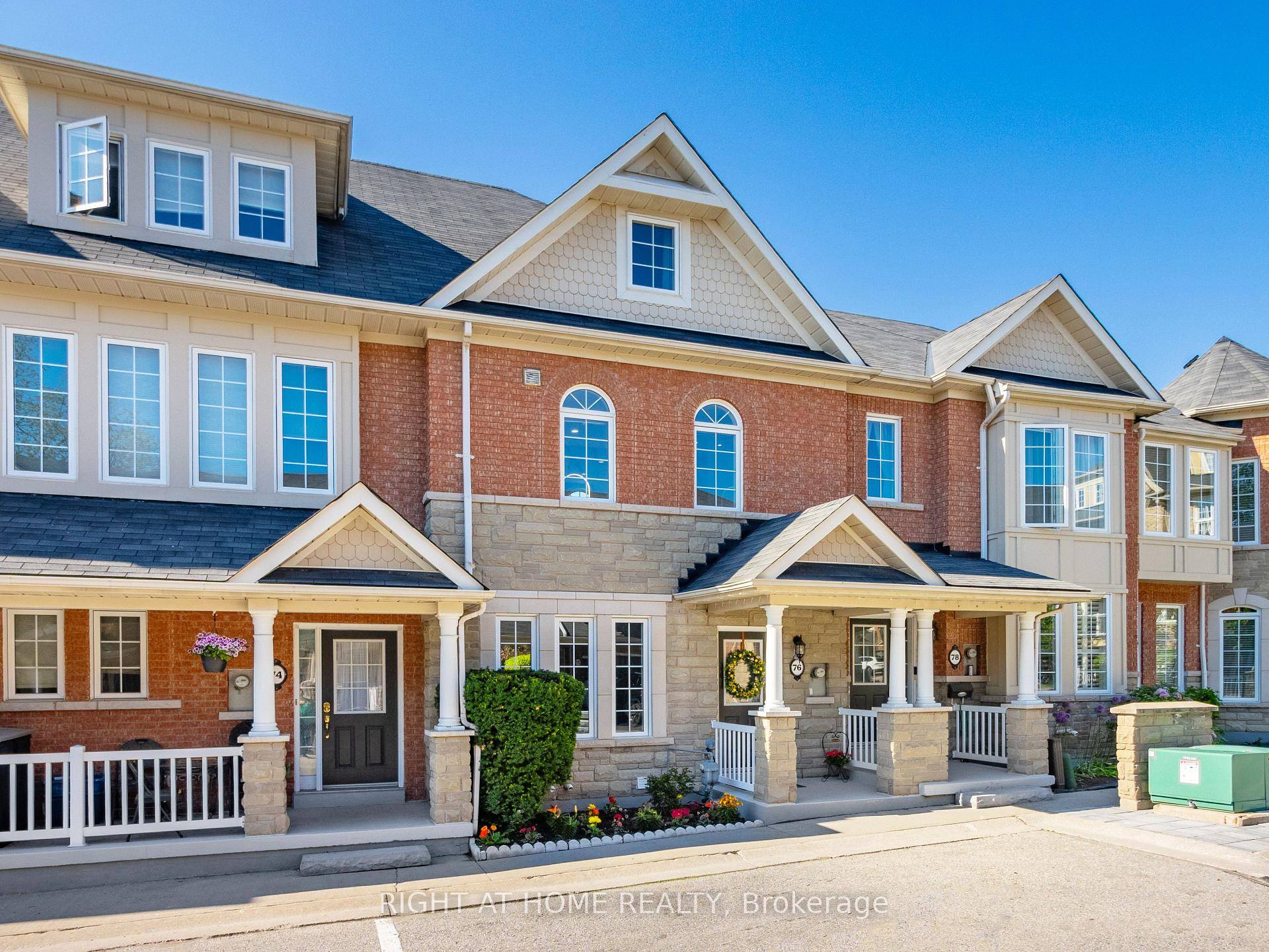 Turn key Stunning 3 Storey Condo Townhouse in the Heart of Central Ajax.