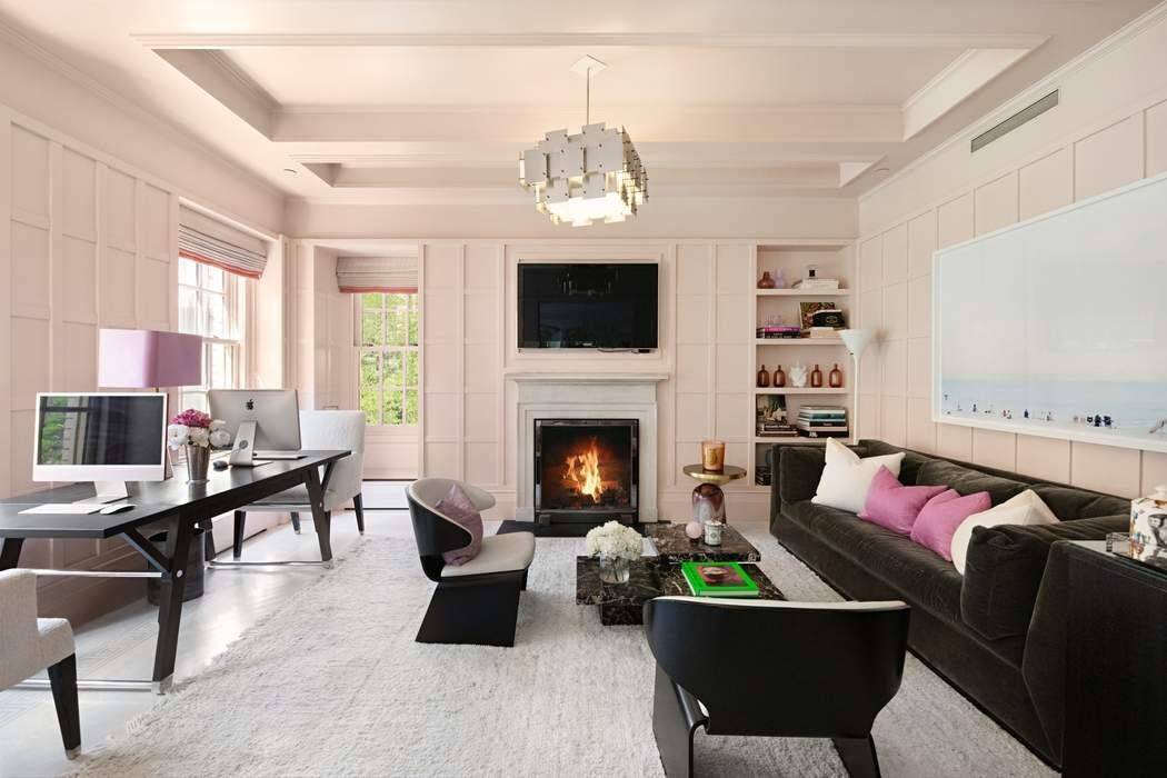 Please note Showings are Monday through Friday, 1 30 4 30PM.