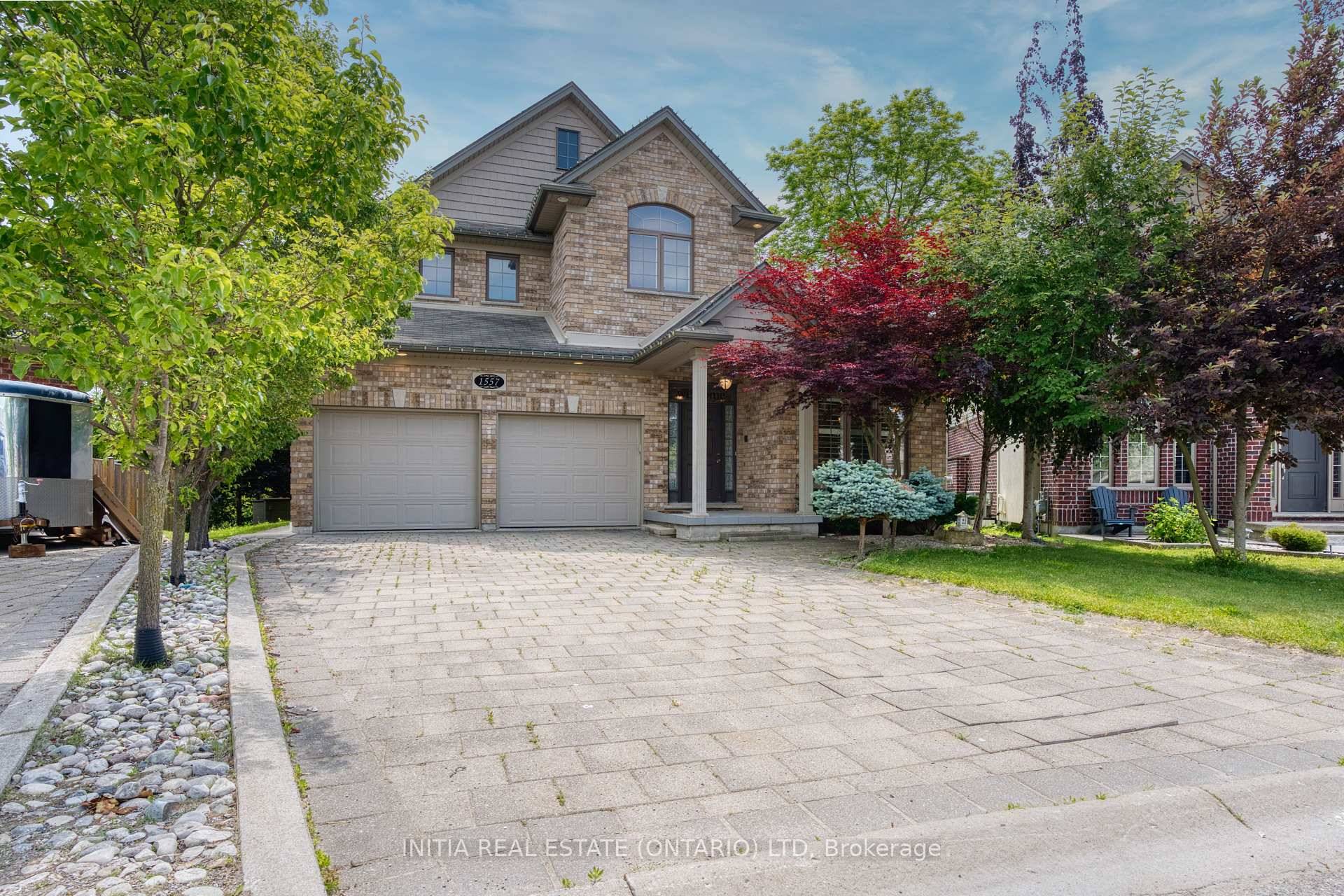 This quality built Wastell Home is located on a premium lot and a quiet cul de sac, that backs onto private natural woods with pond, and nature trails.