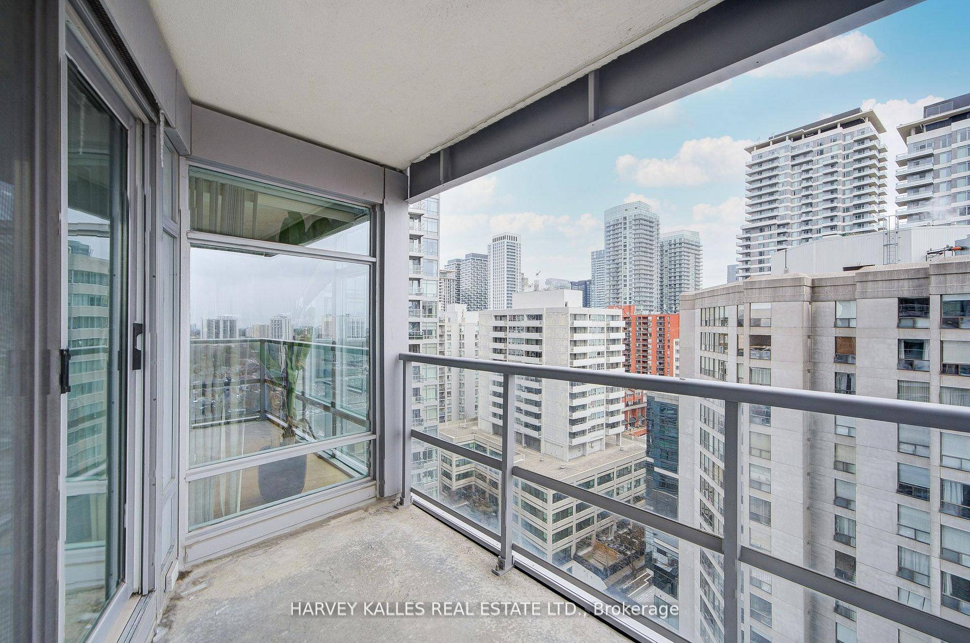 Welcome to Quantum. Make your next home at the prestigious 2181 Yonge Street Condo Rarely available one bedroom unit in one of the city's most vibrant neighborhoods of Yonge and ...