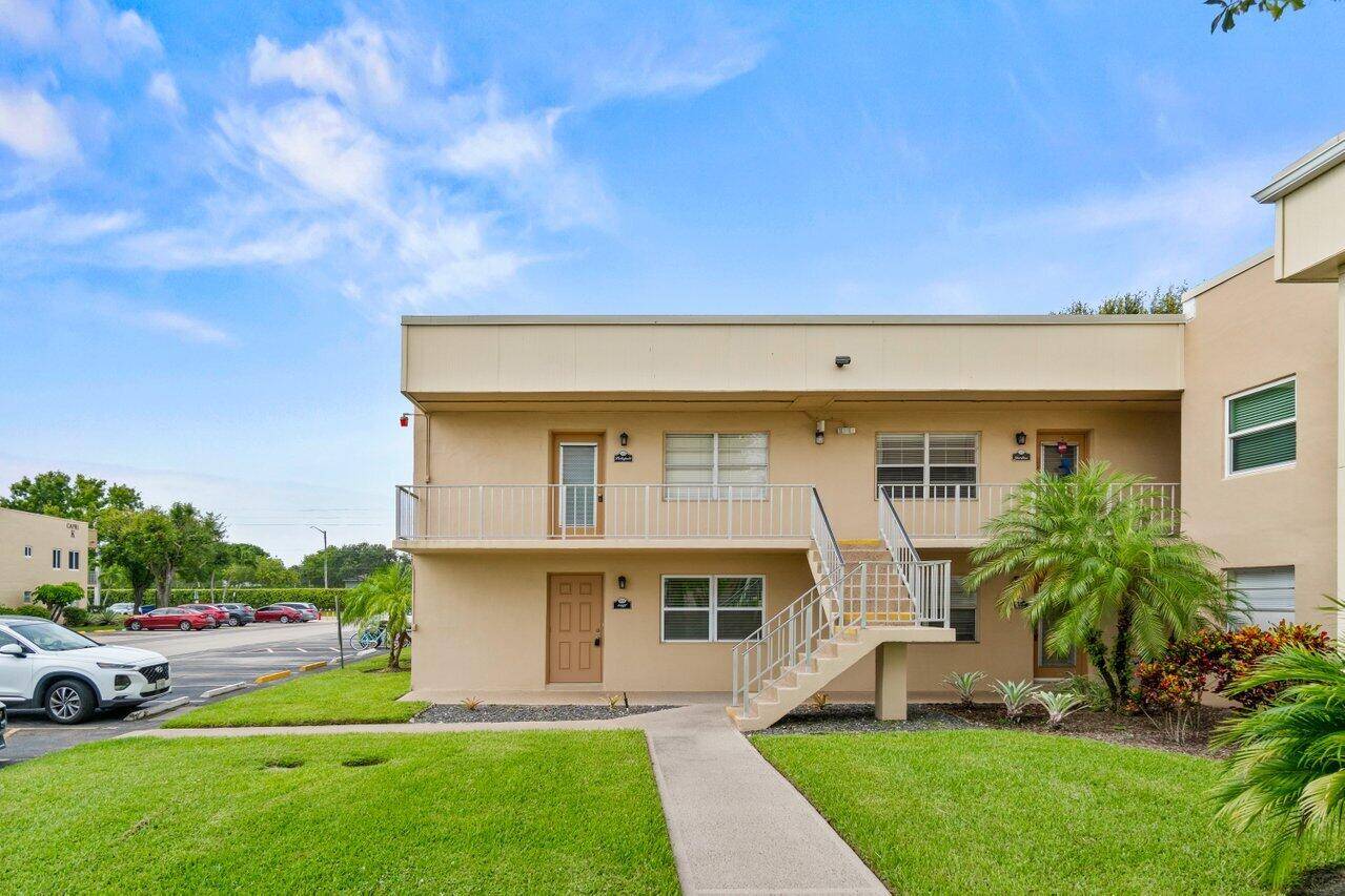 Move right into this completely remodeled 2 bedroom, 2 bath corner condo located in the highly desirable Kings Point community.