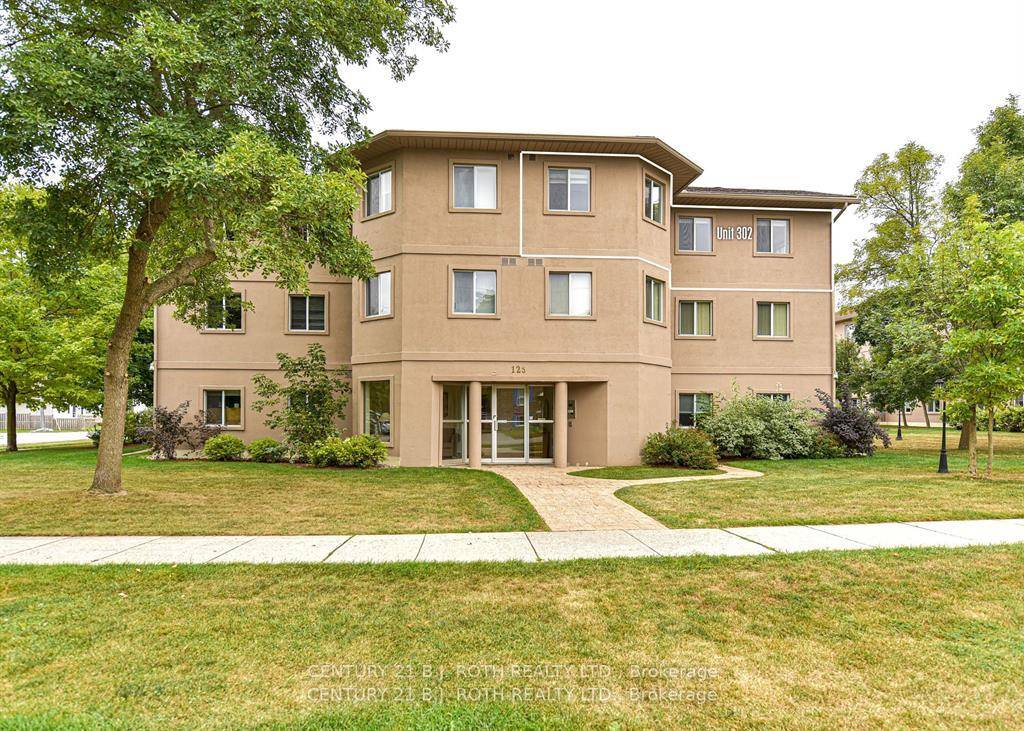 Completely renovated 2 bed 1 bath corner unit on the top floor with walk out balcony and 1 parking space.