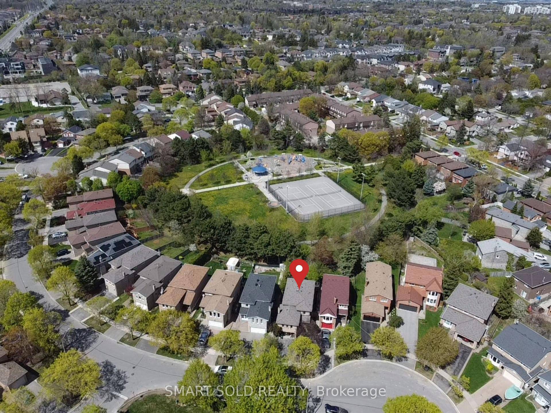 Welcome To 168 Stephen Street, A Beautifully Renovated, Move In Ready Detached Home Backing Directly Onto A Meticulously Maintained Park In One Of Richmond Hills Most Desirable Family Neighbourhoods.