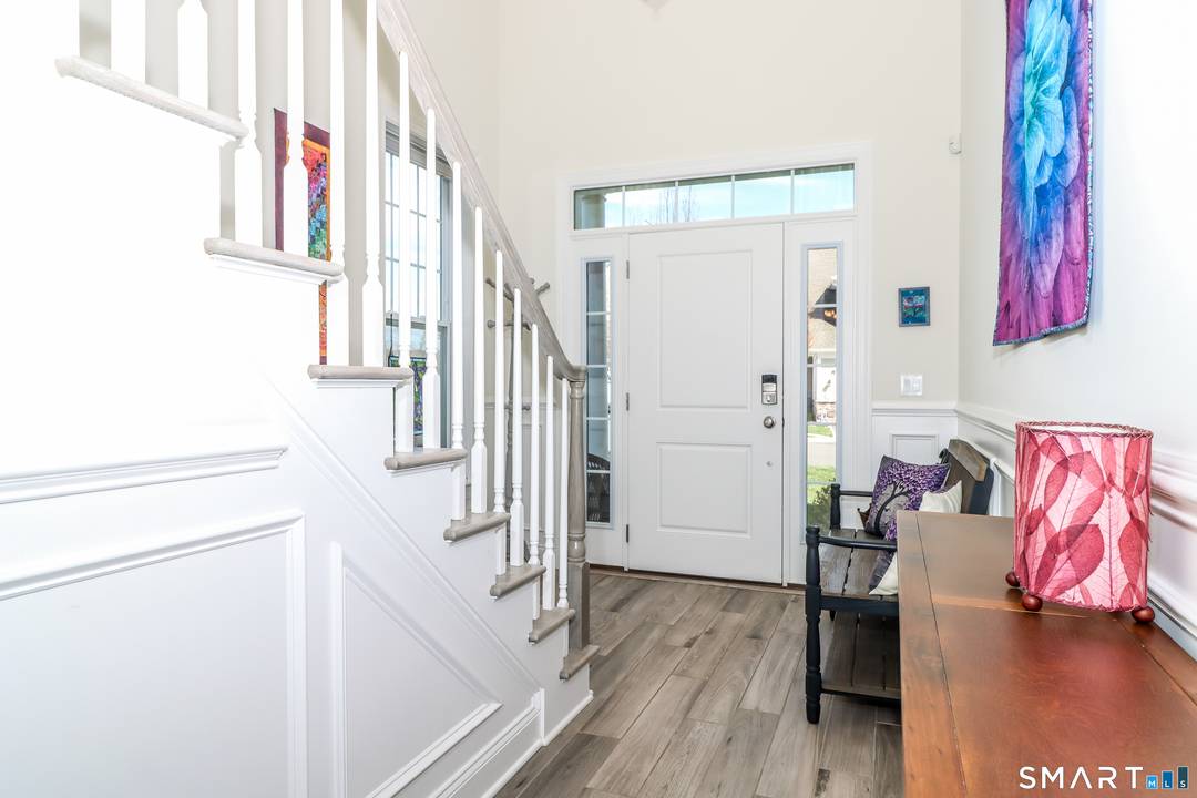 Elegant 3Bedroom Reynolds Elite End Unit at Rivington Discover refined living in this stunning 3bedroom, 2.
