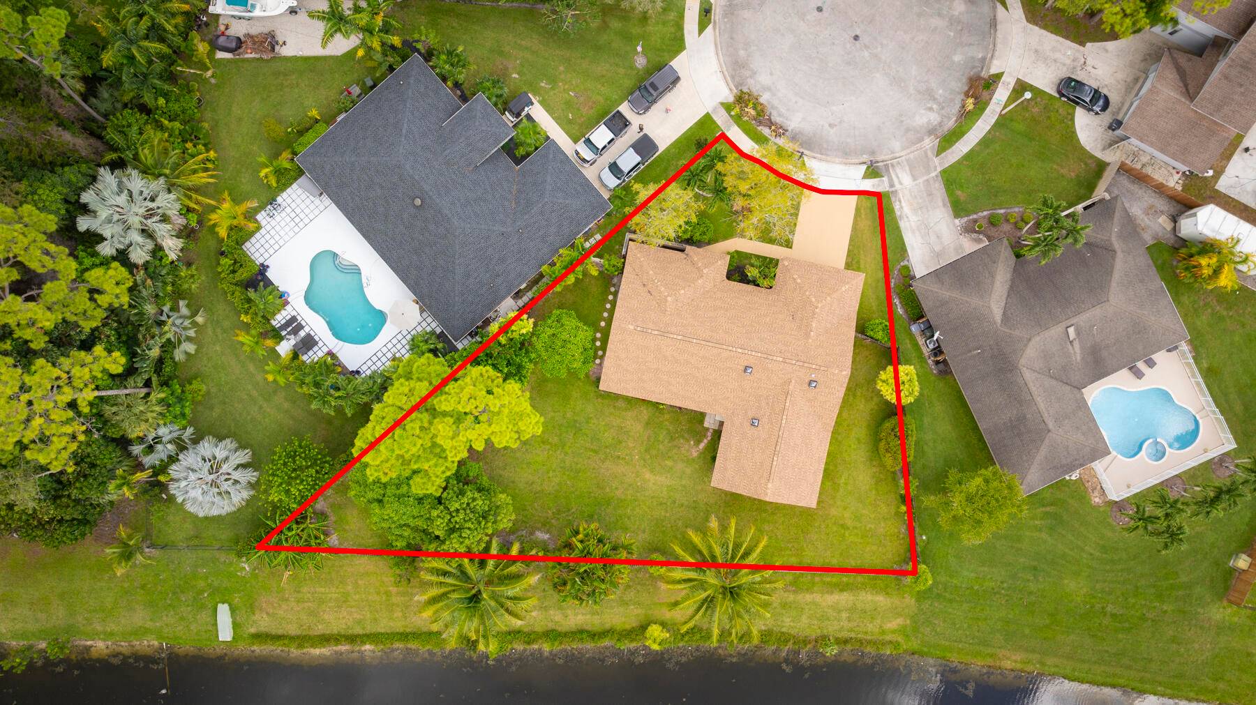 Timeless Avondale Woods single story gem !