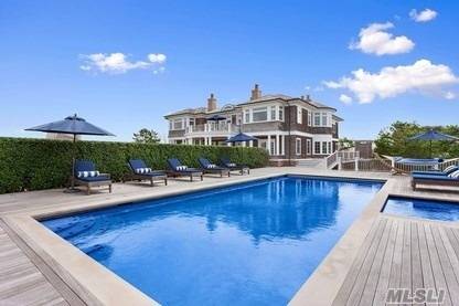 Extraordinary panoramic ocean to bay views.