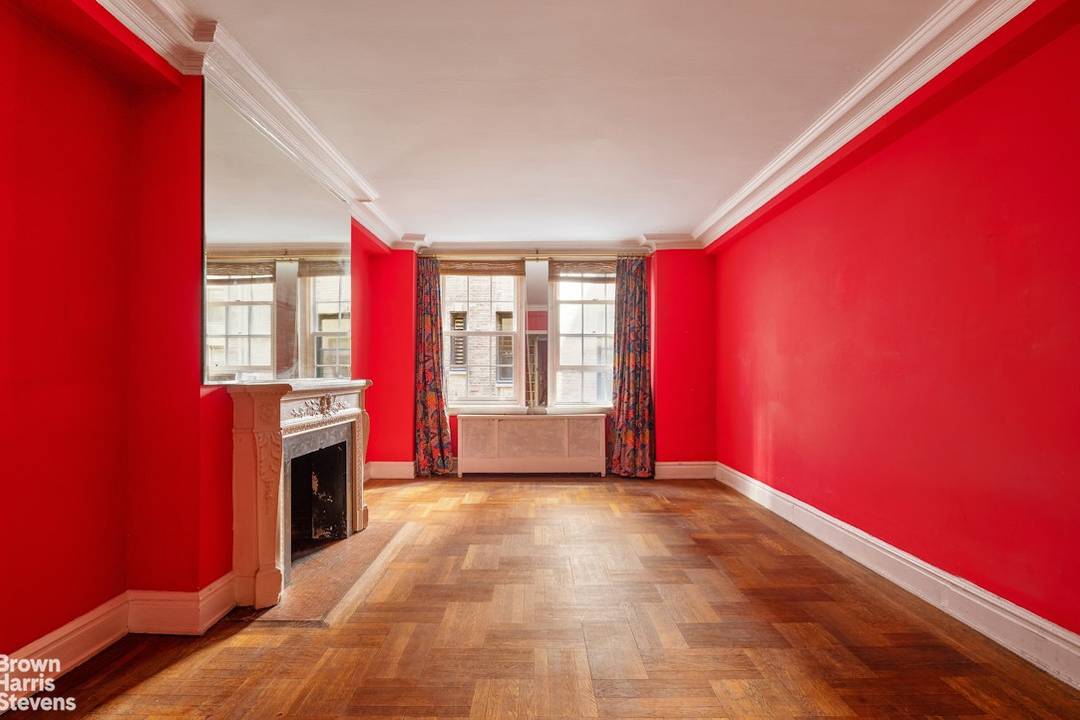 Apartment 3E, with its prewar architecture of high ceilings, elegant crown moldings, original hardwood flooring, abundant closets, and traditional layout, is the quintessential Classic 5.