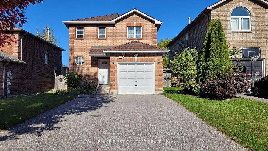 Welcome to 112 Nathan ! A Solid, All Brick Detached Home In South east Barrie, Just minutes Off The Mapleview Dr.